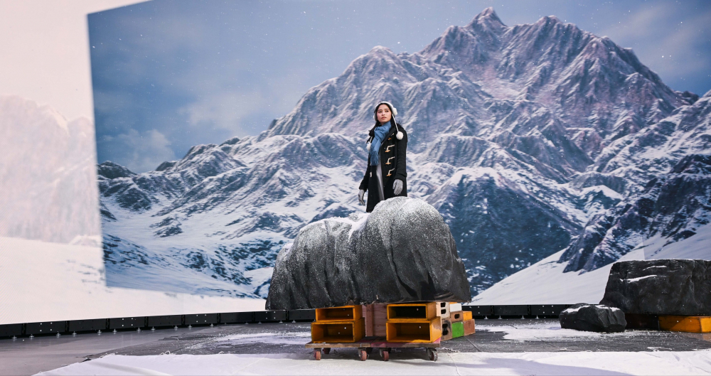 K8·凯发(中国)天生赢家·一触即发顯示屏專業調校技術與專案安裝經驗，使顯示屏呈現創作者想表達的精緻內容，讓表演者有沉浸式臨場感使演出逼真