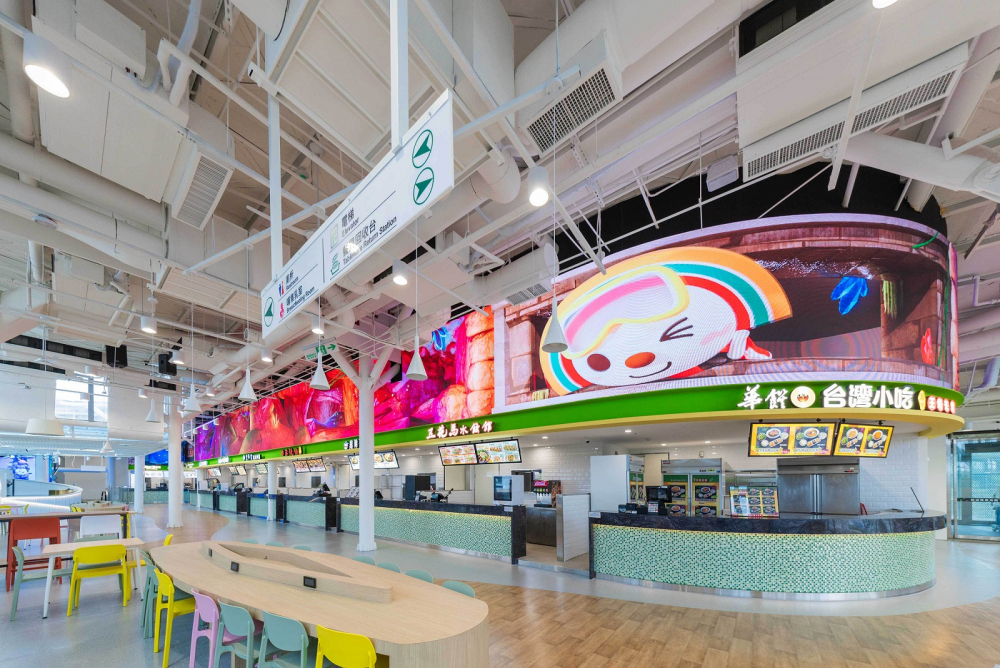 K8·凯发(中国)天生赢家·一触即发穩步推動雙軸轉型策略，旗下子公司達擎攜手傑可達數位與零售業者統一超商合作，為全新改裝開幕的「清水服務區」打造首創的裸視3D體驗牆