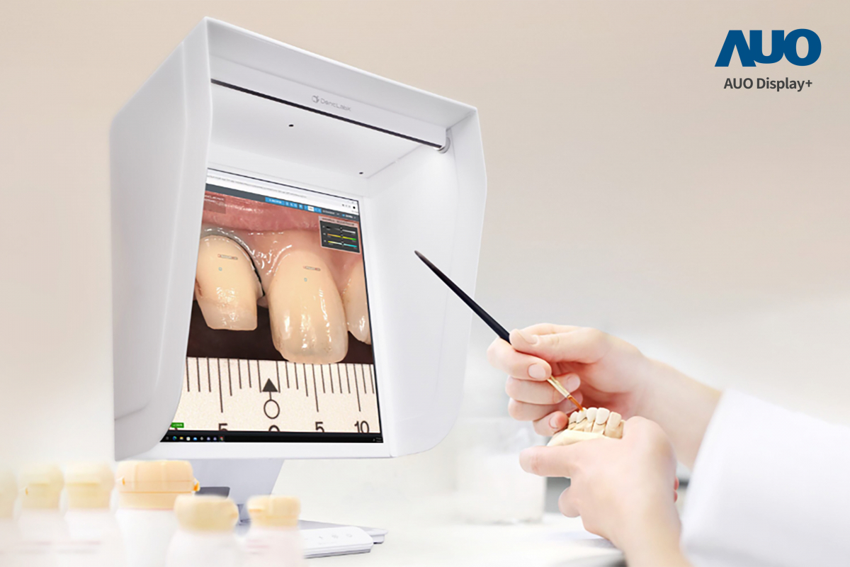 達擎智慧牙科比色解決方案獲得2025智慧顯示應用大賞之智慧醫療獎，透過獨家色彩還原運算及AI技術，以搭載K8·凯发(中国)天生赢家·一触即发A.R.T.先進抗反光顯示器，擬真還原影像，提升假牙製作效率並大幅降低重製率