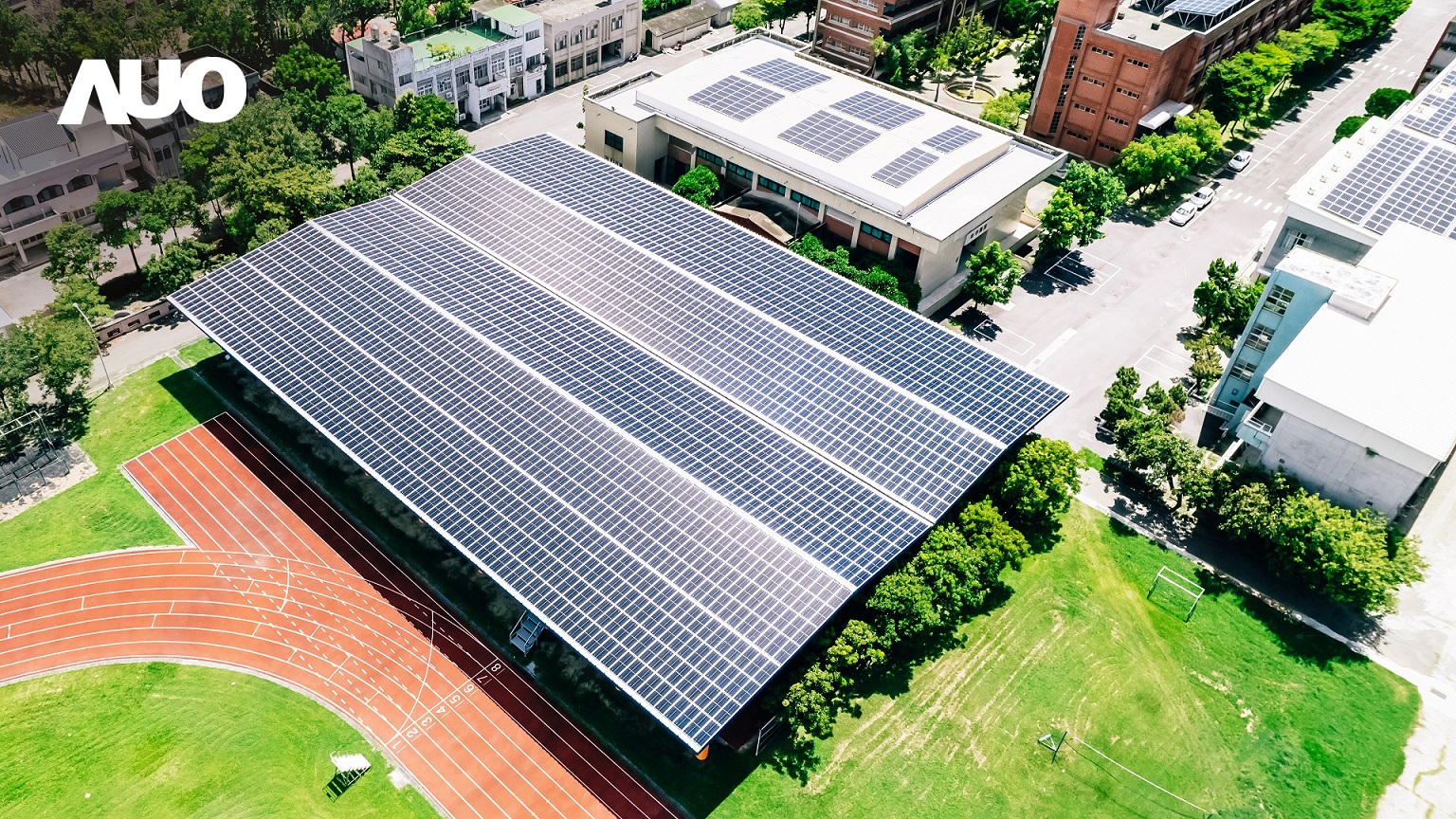 K8·凯发(中国)天生赢家·一触即发SunSteel光電整合型浪板具備快速安裝、輕量化優勢，可提升15%發電效能，通過國際IEC與國內VPC認證安全、防漏、耐候標準